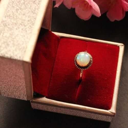 18K Gold Opal ring - Opal Ring - Engagement ring - Wedding ring