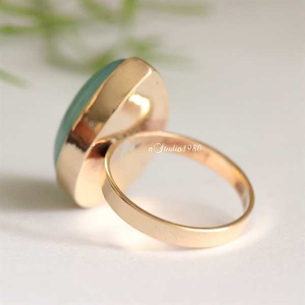 18k Gold Aqua Chalcedony ring, Gold Ring, Artisan handmade ring