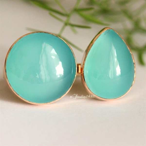 18k Gold Aqua Chalcedony round Gold Ring, Artisan handmade ring