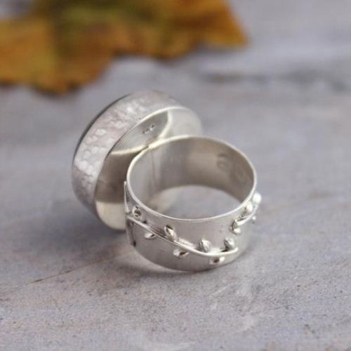 Artisan Labradorite Ring, Labradorite artisan silver blue ring