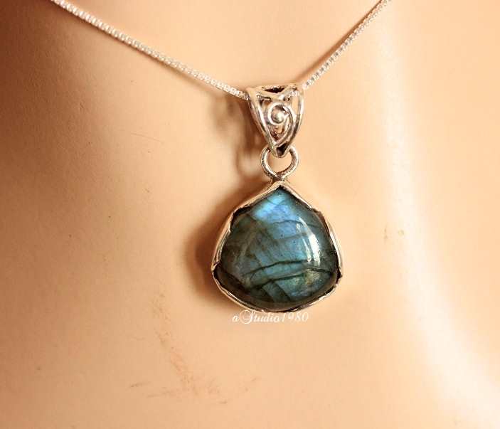 Artisan Labradorite pendant gemstone necklace sterling silver 