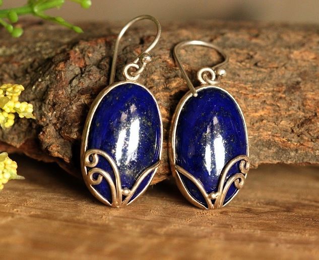 Blue lapis cabochon earrings 925