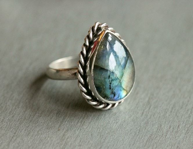 Artisan labradorite gemstone ring Gift