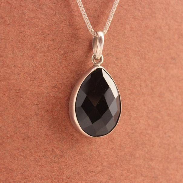 Black pendant, Black onyx pendant, Tear drop silver pendant