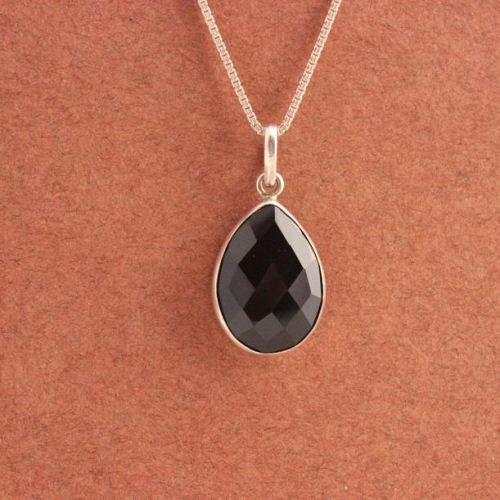 Black pendant, Black onyx pendant, Tear drop silver pendant