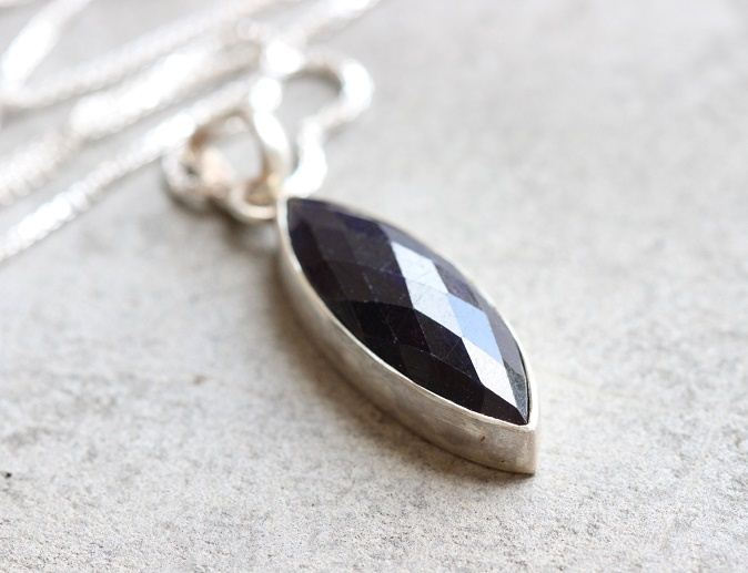 Blue sapphire pendant necklace Bezel