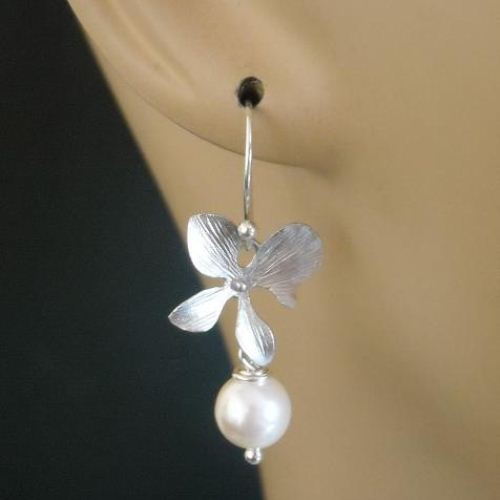 Bridal jewelry, Bridal necklace earrings set, Orchid sterling silver swarovski pearl necklace earrings set