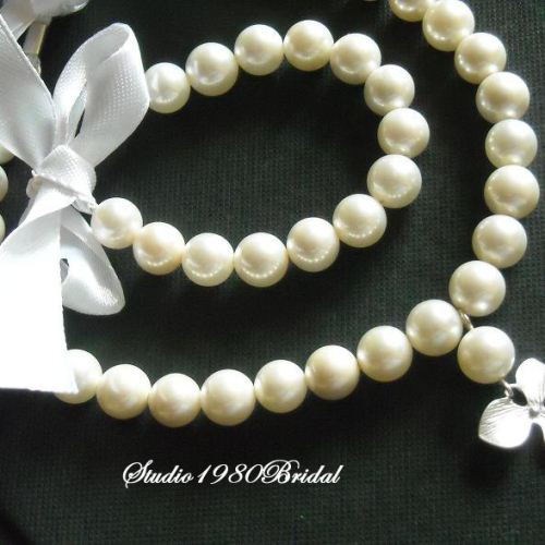 Bridal necklace pearl bracelet Flower girl jewelry