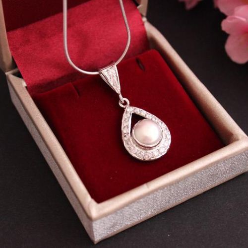 Bridal pendant Pearl pendant Bridal