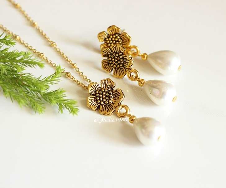 Bridesmaid jewelry sets of 5