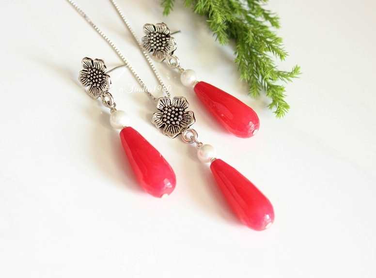 Bridesmaid jewelry sets of 5