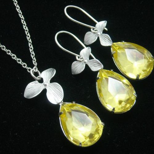 Canary Yellow earrings, Bridal crystal earrings, Bridesmaid earrings, Bridal earrings, Bridal jewelry, Wedding earrings