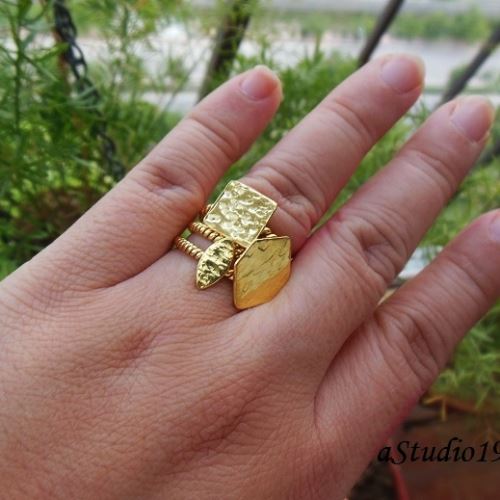 Drop 18 k gold hammered handmade ring for her gold stack ring