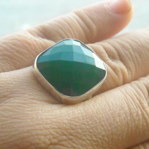 Emerald green ring - Gemstone sterling silver ring - Green Onyx ring