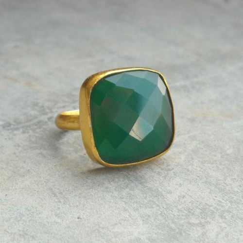 Emerald green ring - Gold vermeil ring - Green Onyx ring - Faceted