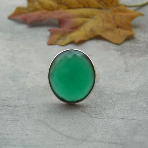 Emerald green ring - Sterling silver gemstone ring - Green Onyx ring