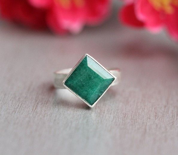 Emerald ring - Precious ring - Green Birthstone square silve ring