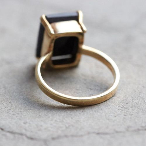 Engagement ring, 18k gold Blue Sapphire ring, September birthstone