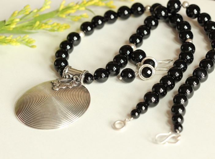 Ethnic sterling silver black onyx gemstone necklace set