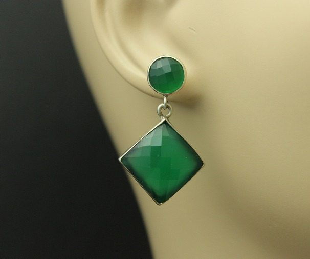 Faceted earrings Square earrings Green