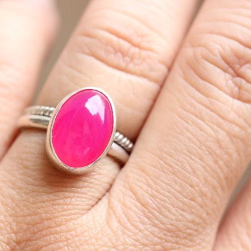 Fuschia Pink ring, Stackable ring, Pink chalcedony silver oval ring