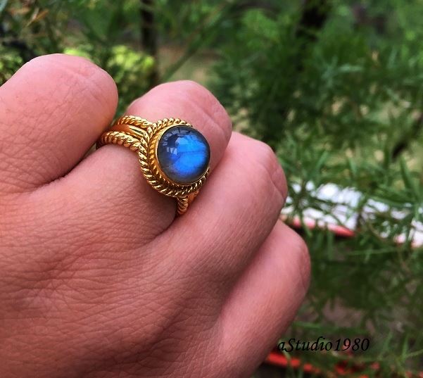 Gold Labradorite wedding ring for her 18k yellow gold stack rings