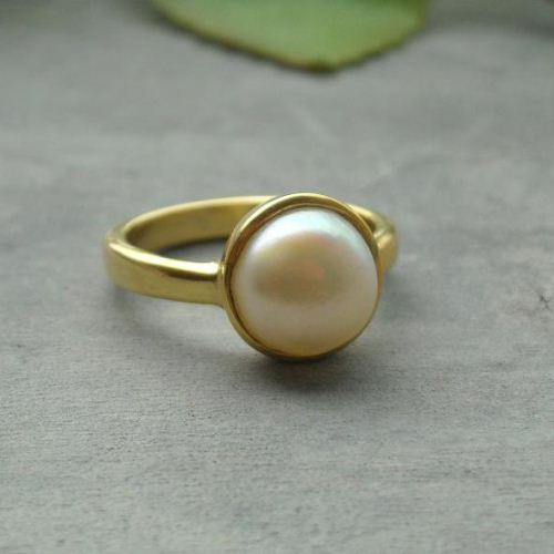 Gold Pearl Ring, Vermeil ring, birthstone ring, Handmade gemstone ring - Size 6 other sizes also available