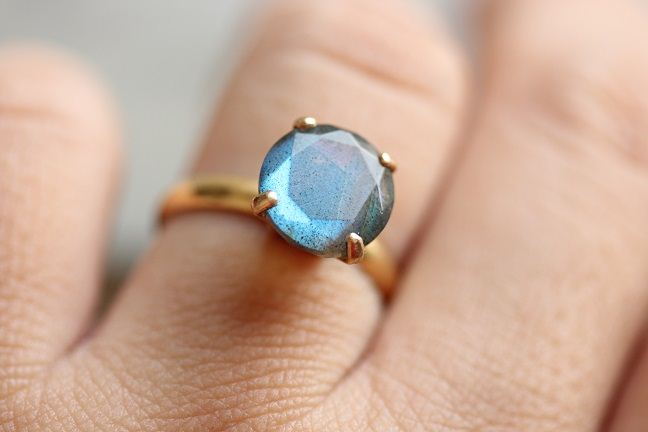 Gold Ring Labradorite gold ring