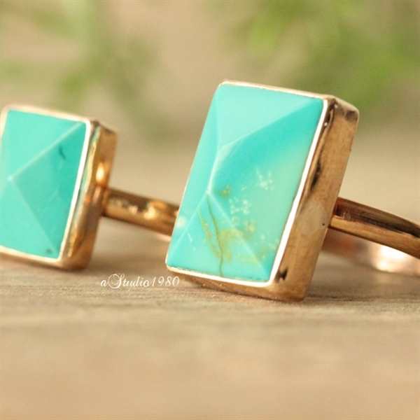 Gold turquoise ring, 18k Gold blue Turquoise Ring