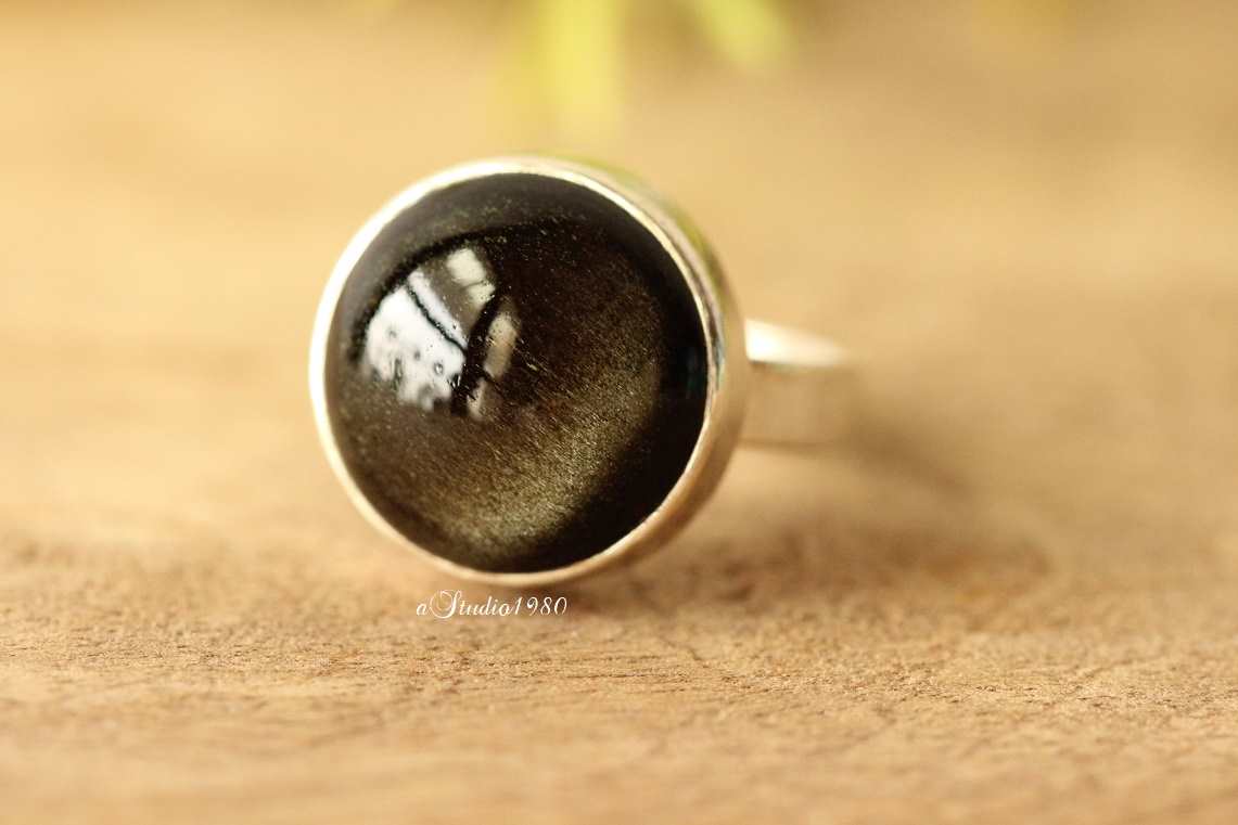 Golden Sheen round Obsidian sterling