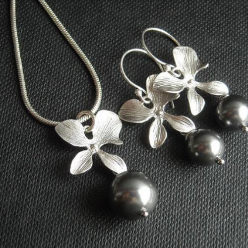 Gray pearl necklace bridal necklace