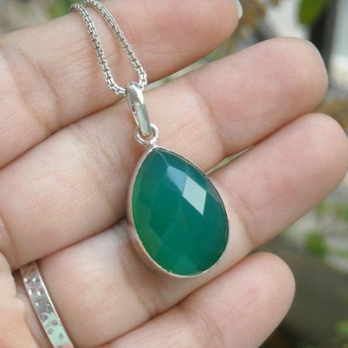 Green Chalcedony Pendant,Chalcedony Jewelry, Chalcedony drop Pendant, handmade, sterling silver ,gemstone Pendant
