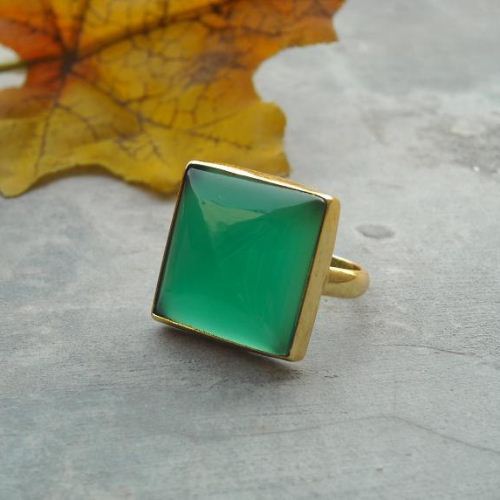 Green chalcedony ring emerald green