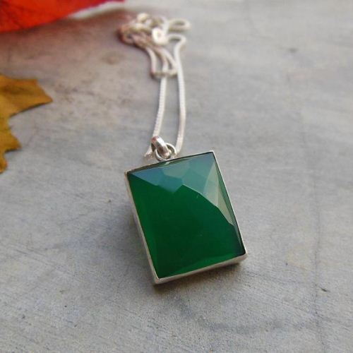 Green onyx pendant - Green pendant necklace - Silver bezel pendant