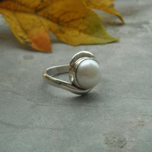 June birthstone ring, Silver pearl ring, Artisan ring