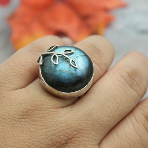 Labradorite Ring, Round ring, Artisan silver Gemstone ring