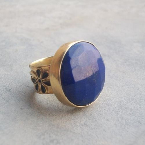 Lapis lazuli ring, Round cocktail ring, Artisan silver jewelry