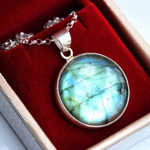 Natural Labradorite pendant necklace - Labradorite silver pendant