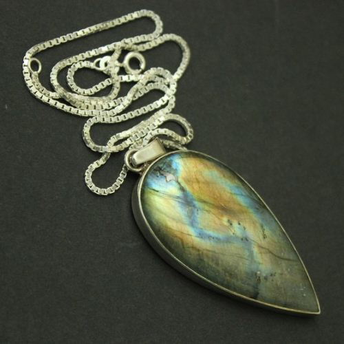 Natural labradorite pendant necklace - Handmade silver jewelry