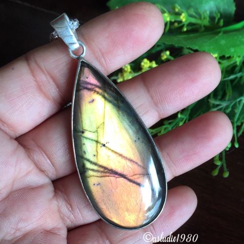 OOAK Natural labradorite pendant necklace, Gemstone silver pendant