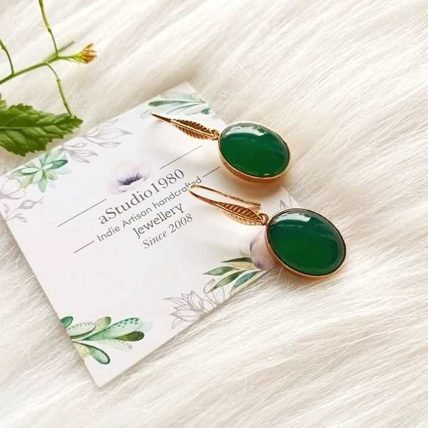 Oval green onyx 18k gold earrings, Handmade jewelry gift