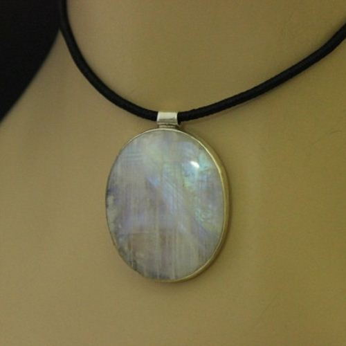 Rainbow Moonstone pendant necklace - Oval silver pendant
