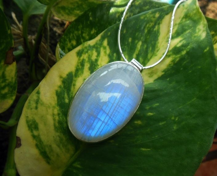 Rainbow Moonstone pendant necklace Oval