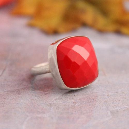 Red coral ring Square shape