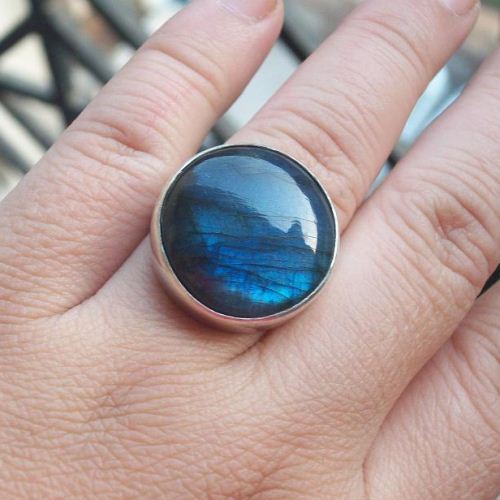Sterling Silver Labradorite Ring Round