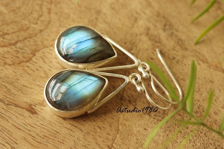 Sterling Silver Labradorite earrings - Dangle bezel set earrings