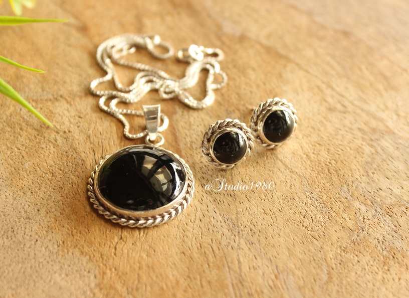 Sterling silver black onyx pendant earring set