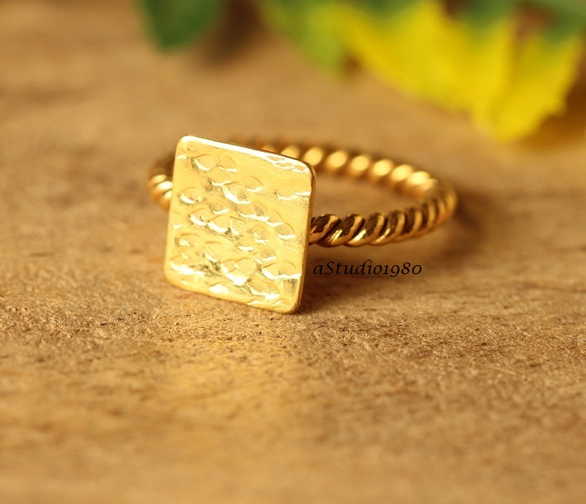 Unisex 18 k gold hammered handmade ring gold stack ring