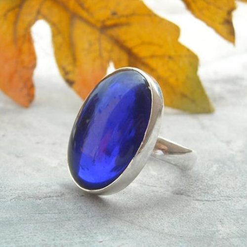 Vintage glass ring Sapphire blue