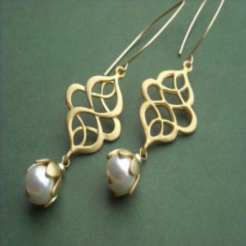 Wedding day bridal swarovski crystal gold pearl earrings